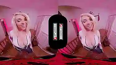 VRCosplayX.com Spider Gwen Blowing Your Mind With Her Mouth And Pussy VRPorn
