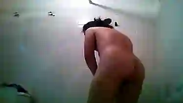 Asian sister 19 spied in the shower