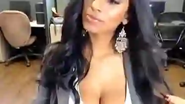 Indian Call Center Girl Masterbates
