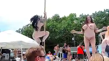 Nude Big Boobs Strippers Dancing in Public - xdance.stream