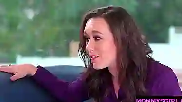 Crazy stepmom smashed a stepdaughter