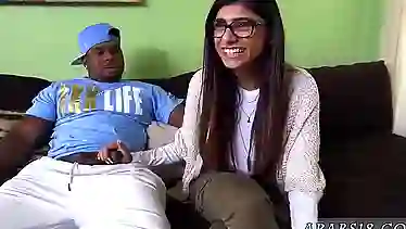 Muslim woman gangbang Mia Khalifa Tries A Big Black Dick - EPORNER