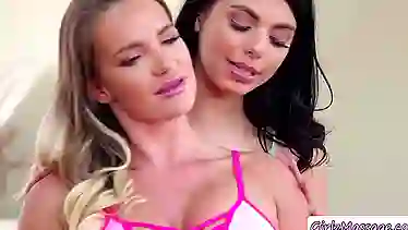 Gina Valentina massage Cali Carter so romantic and eats her wet pussy - EPORNER