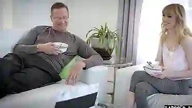 Catfished dad fucks his smoking hot teen dauther!
