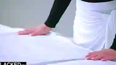 This PAWG Masseuse