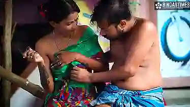 Indian Village Mom Tricked Into Sex - Village Outdoor