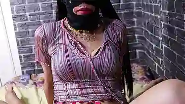 Lorasexy7: A sensual and naughty video about myself, my hot ass and my pussy
