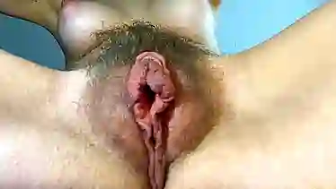 Watch this hot 18yo amateur pussy get off on the computer and watch porn like a pro