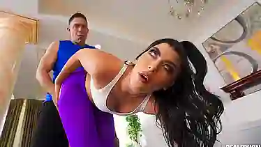 Gal Ritchie's Fitness Vlogger with a Twist
