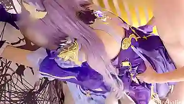 Keqing in Ahc Cosplay cosplay gets naughty