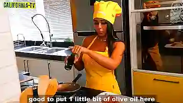 Clara Wellen, the Brazilian influencer, caught naked in the act, gets a rough ride on a motorcycle