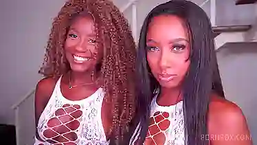 Jenny Pretinha and Jasminy Villar in steamy ebony action!