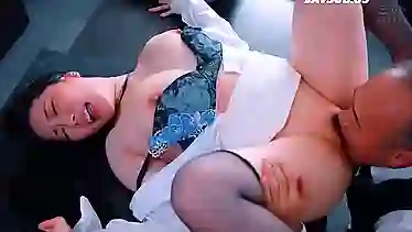 Tina Nanami, the sexy babe, gets a hard fuck in JUR-466