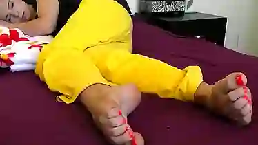 Teen Takes a Nap and i look a beauty feet in amateur video